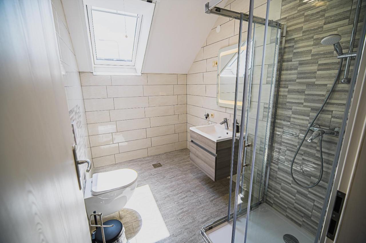Mojcin Pisker Apartment House Kranj Exterior photo